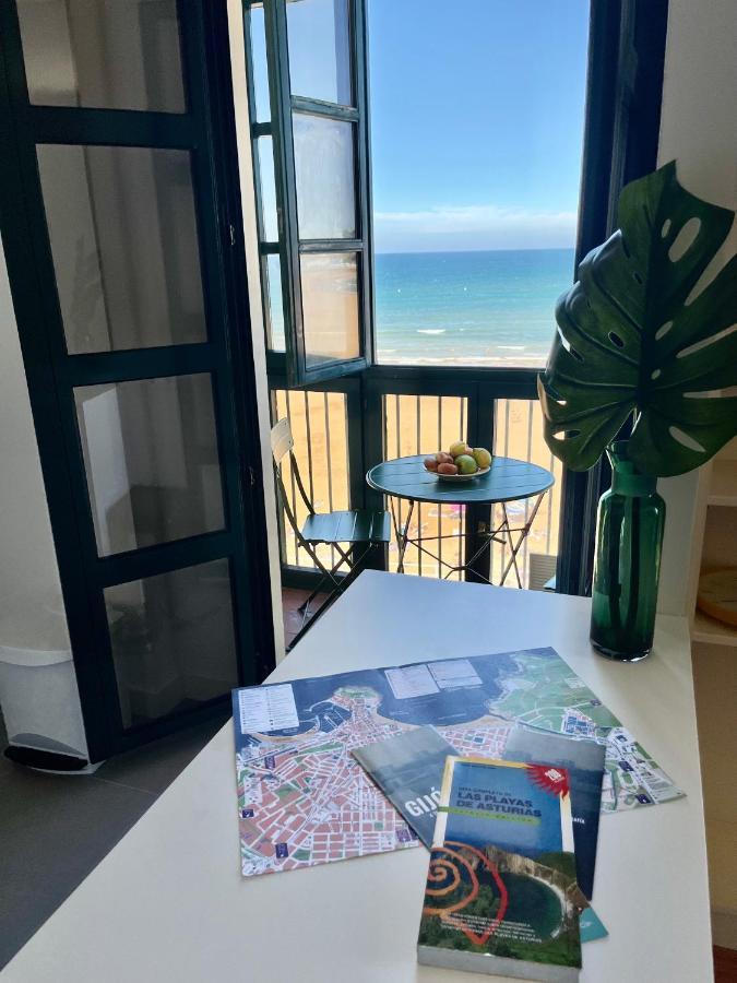 Atico Primera Linea Playa De San Lorenzo 기욘 외부 사진